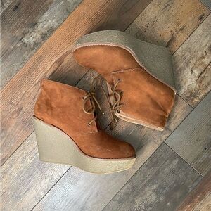 BDG Tan Suede Wedge Shoes
